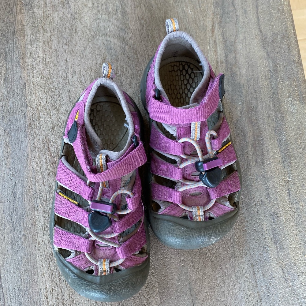 Girls Keen Sandals Purple size 10